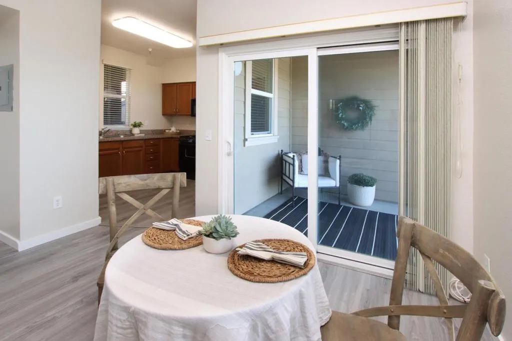 212 Pacifica Boulevard 301, Watsonville, California 95076 home-pic-17