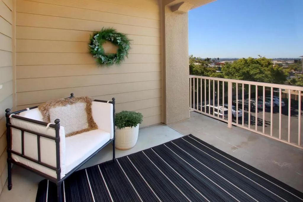 212 Pacifica Boulevard 301, Watsonville, California 95076 home-pic-18