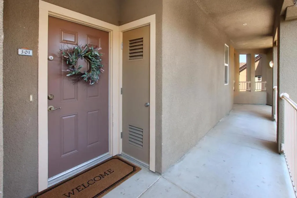 212 Pacifica Boulevard 301, Watsonville, California 95076 home-pic-6