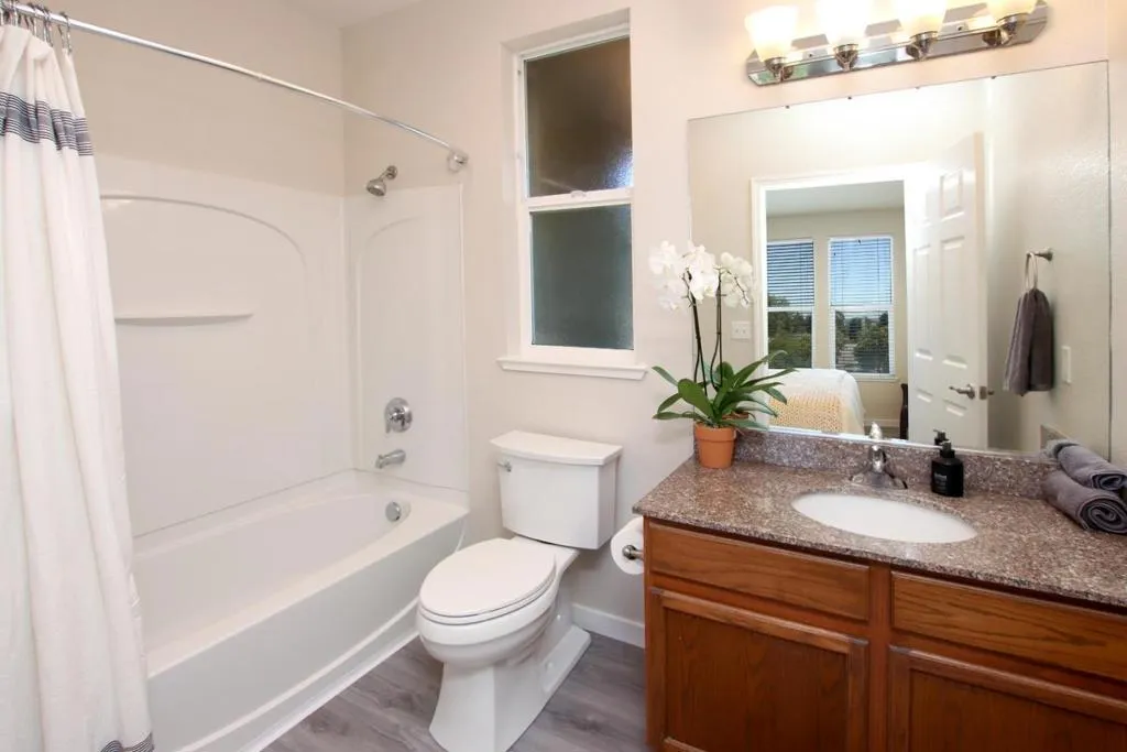 212 Pacifica Boulevard 301, Watsonville, California 95076 home-pic-11