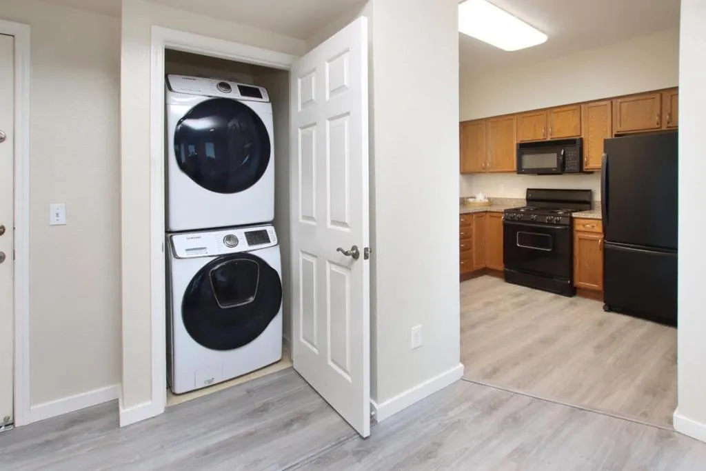 212 Pacifica Boulevard 301, Watsonville, California 95076 home-pic-21