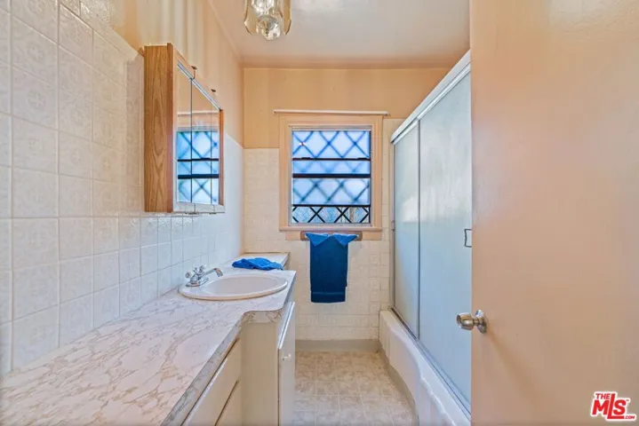 4310 W 103rd Street, Inglewood, California 90304