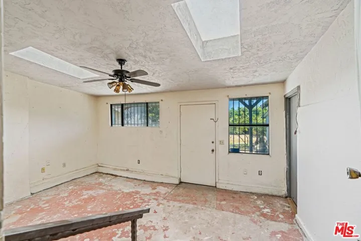 4310 W 103rd Street, Inglewood, California 90304