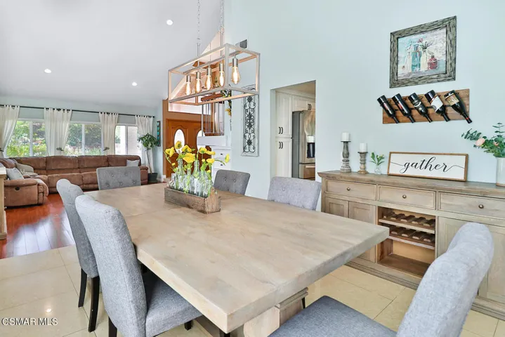 bLiving and Dining6