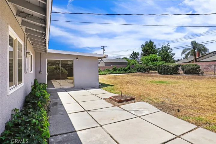 19572 Casmalia Street, Rialto, California 92377