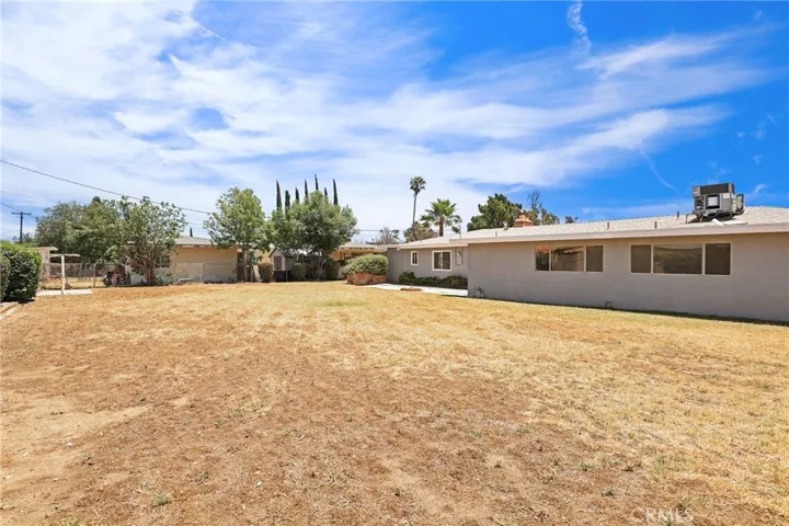 19572 Casmalia Street, Rialto, California 92377