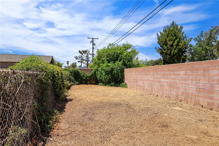19572 Casmalia Street, Rialto, California 92377