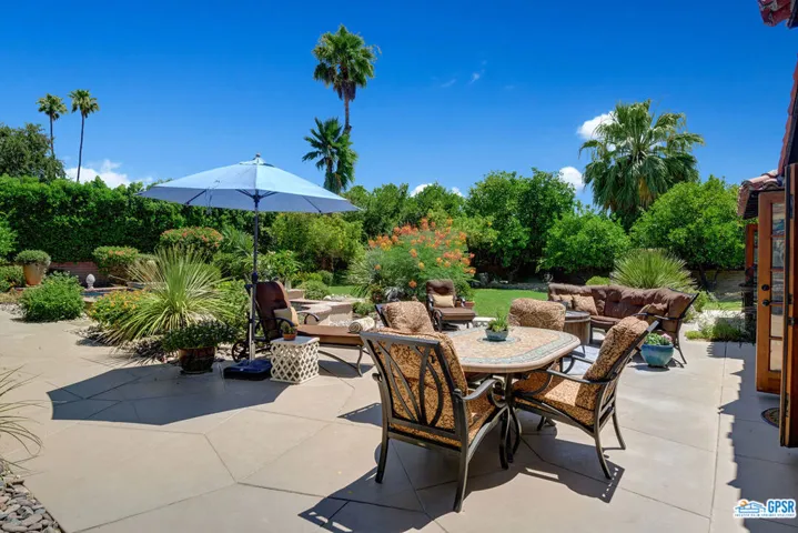720 E Paseo El Mirador, Palm Springs, California 92262