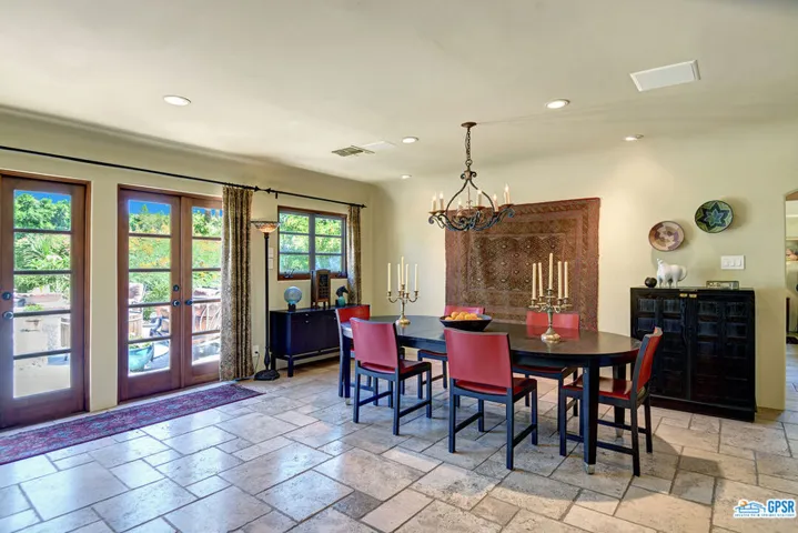 720 E Paseo El Mirador, Palm Springs, California 92262