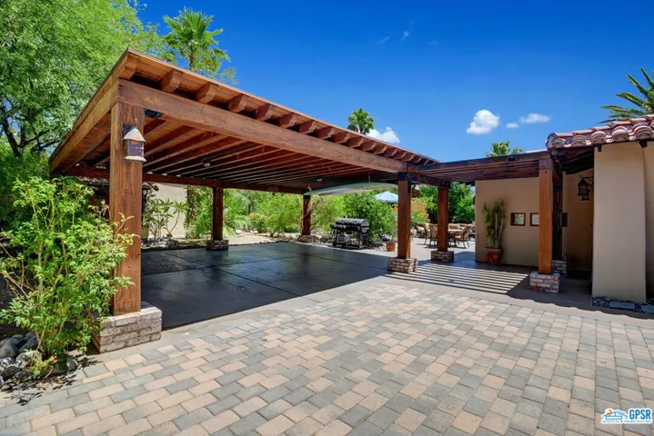 Carport