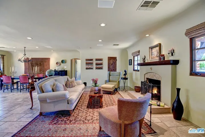 720 E Paseo El Mirador, Palm Springs, California 92262
