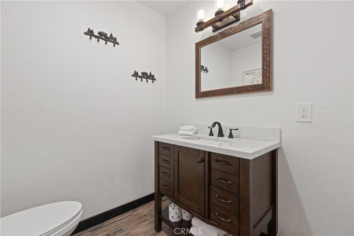 Main Floor guest bath
