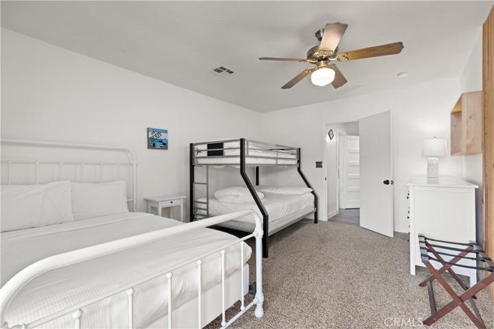 Direct Lakefront View Second Floor Bedroom, sleeps 5