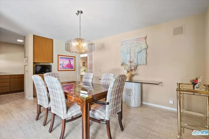 Informal dining