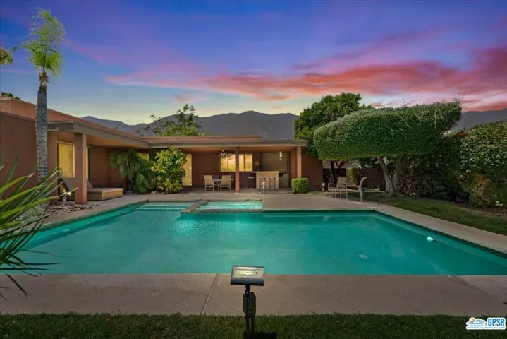 1008 Andreas Palms Drive, Palm Springs, California 92264