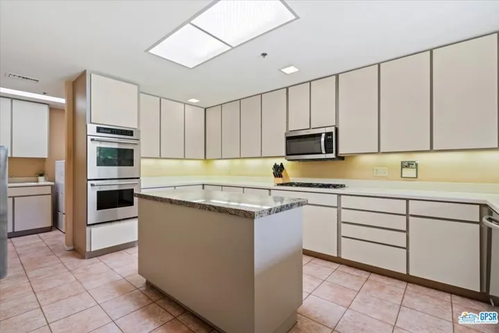 1008 Andreas Palms Drive, Palm Springs, California 92264