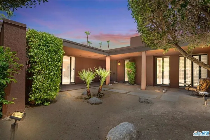 1008 Andreas Palms Drive, Palm Springs, California 92264