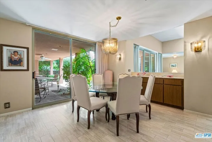 Formal Dining