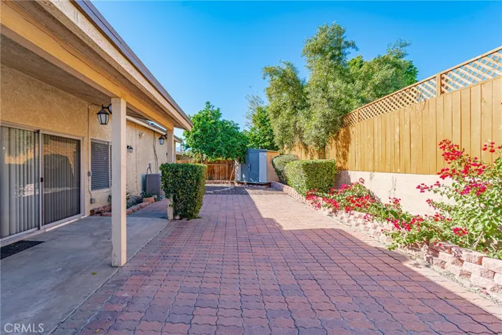 76888 Oklahoma Avenue, Palm Desert, California 92211