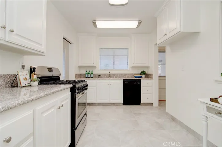 COMPLETELY remodeled kitchen brand new EVERYTHING!