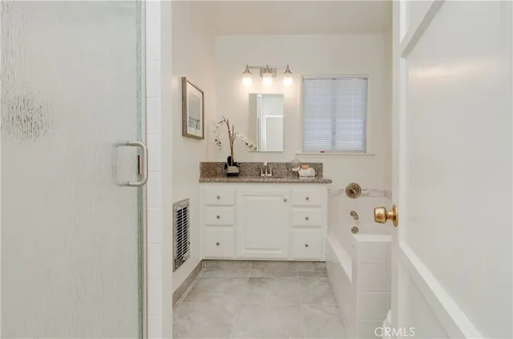 Gorgeous remodeled bath...all new too!