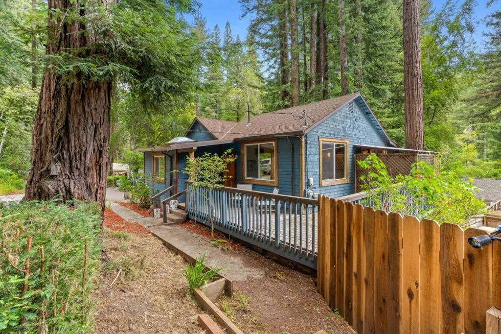 564 Lilac Avenue, Boulder Creek, California 95006 home-pic-0