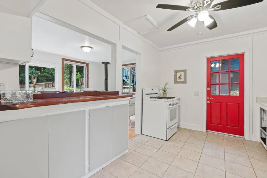 564 Lilac Avenue, Boulder Creek, California 95006 home-pic-29