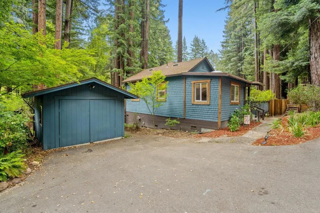 564 Lilac Avenue, Boulder Creek, California 95006 home-pic-36