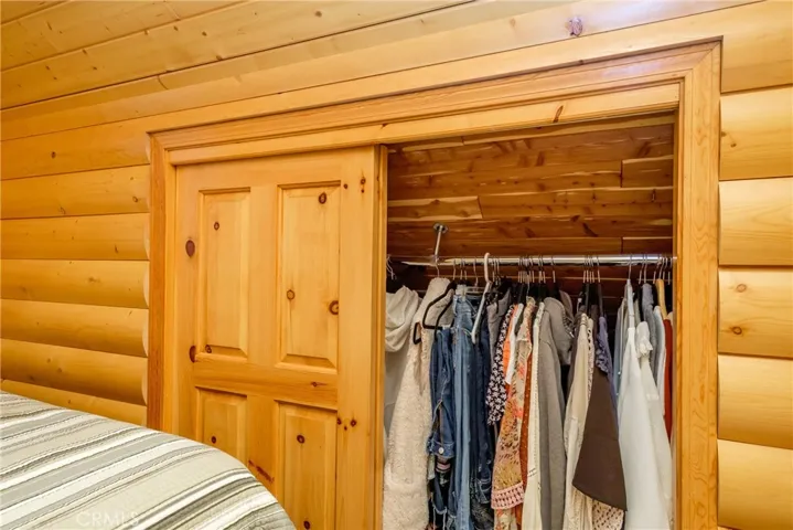 431 Dorset Drive, Big Bear City, California 92314