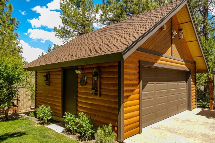 431 Dorset Drive, Big Bear City, California 92314