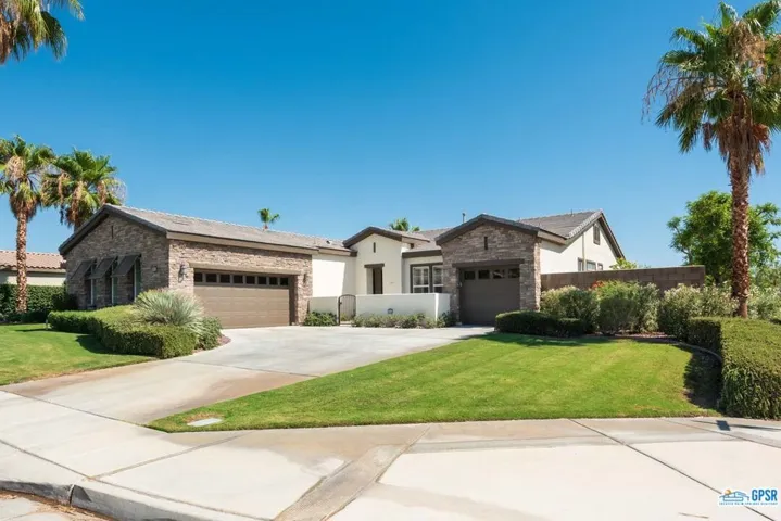 Welcome to 60950 Living Stone!