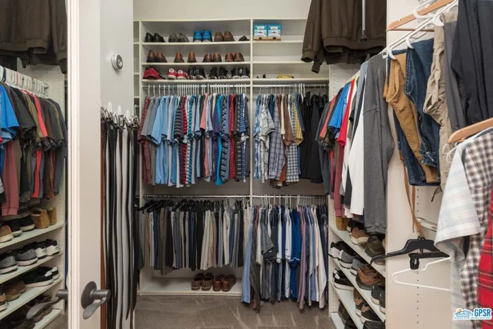 Walk In Closet