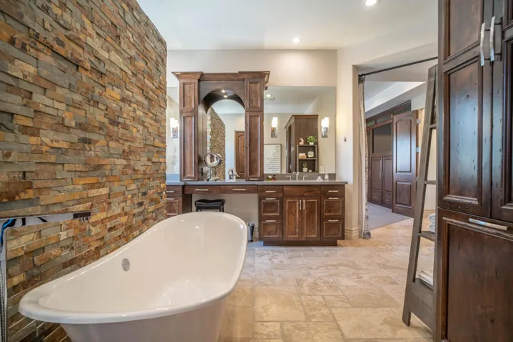 Soaking Tub
