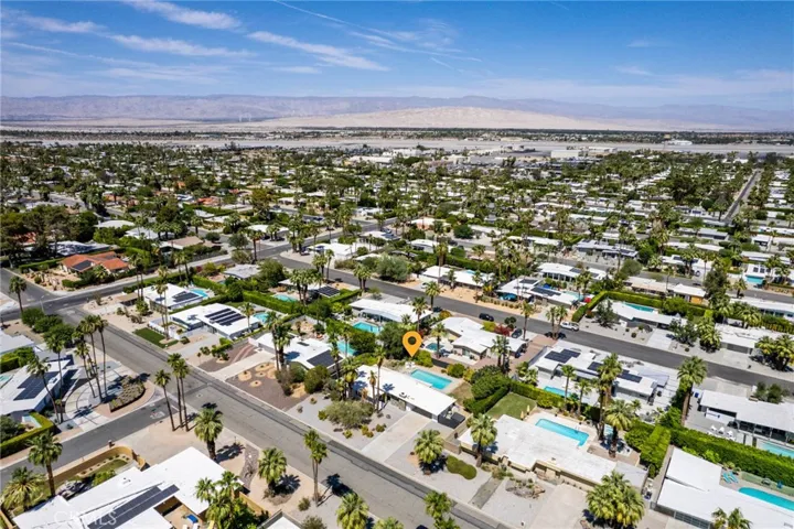 278 N Sunset Way, Palm Springs, California 92262