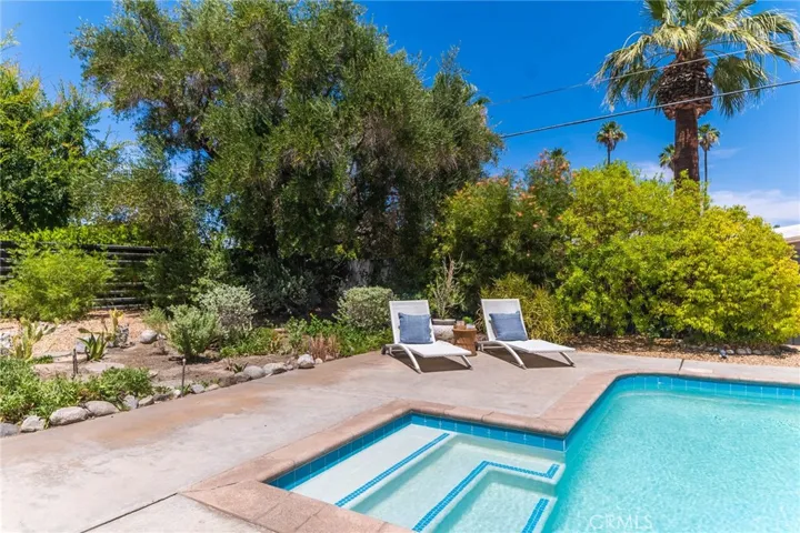 278 N Sunset Way, Palm Springs, California 92262