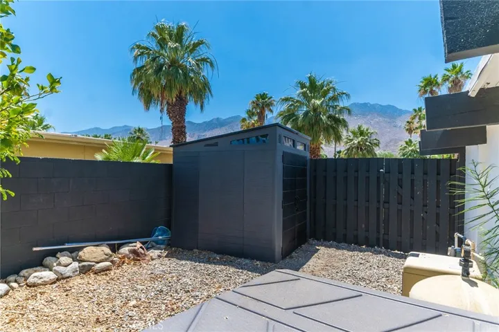 278 N Sunset Way, Palm Springs, California 92262