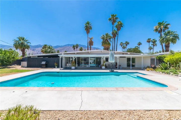 278 N Sunset Way, Palm Springs, California 92262
