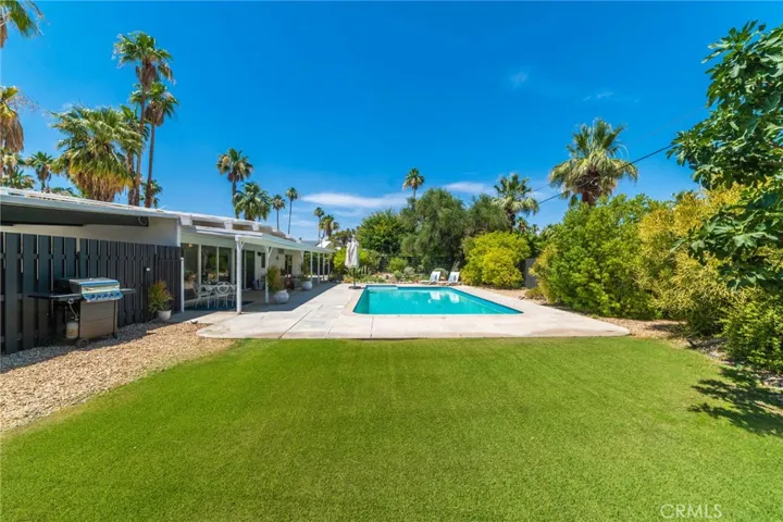 278 N Sunset Way, Palm Springs, California 92262