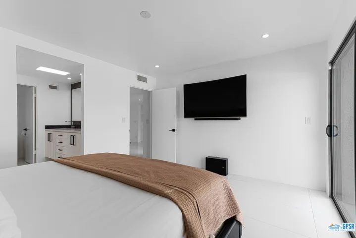 1627 Paseo De La Palma, Palm Springs, California 92264