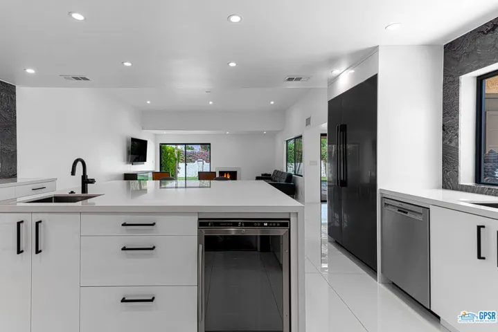 1627 Paseo De La Palma, Palm Springs, California 92264