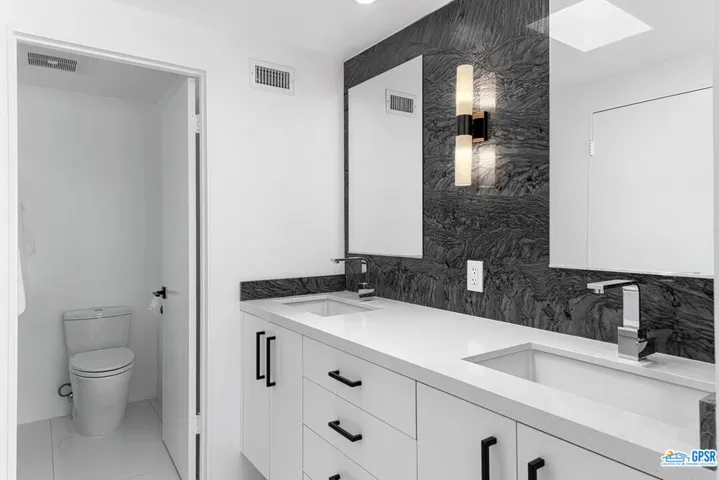 1627 Paseo De La Palma, Palm Springs, California 92264