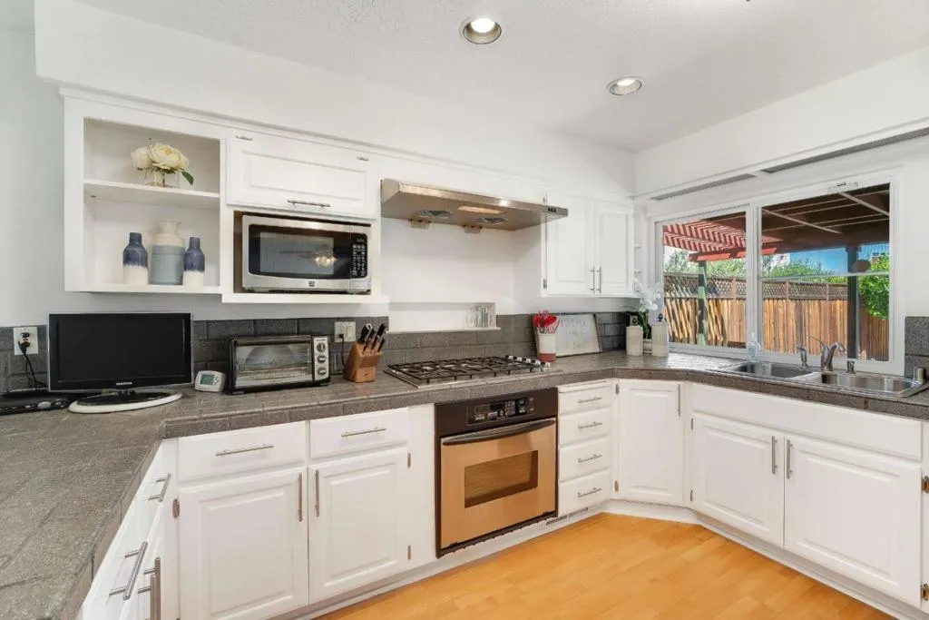 , California home-pic-13