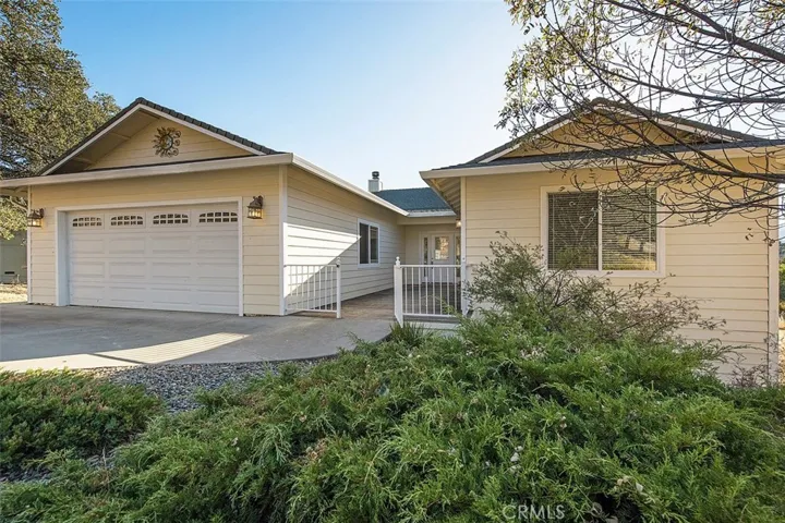 18785 Oak Grove Road, Hidden Valley Lake, California 95467