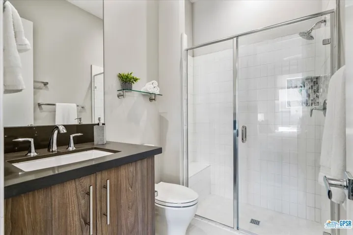 Guest bath #2