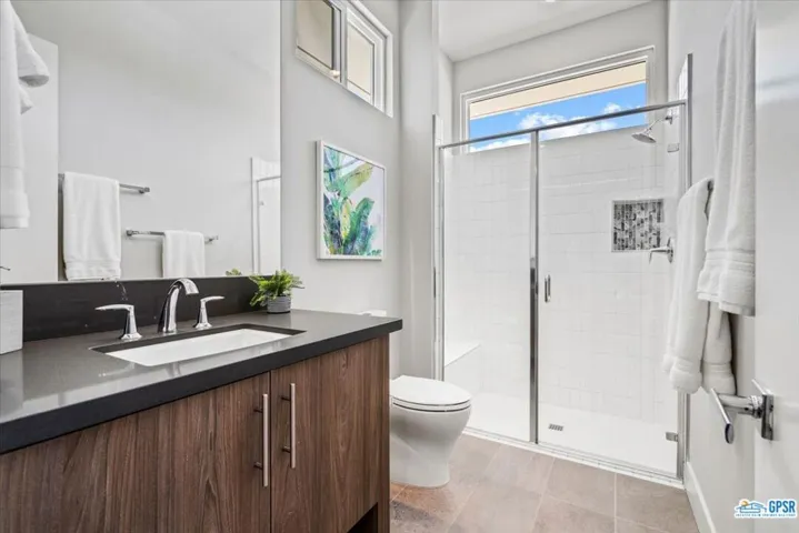 Guest bath #1