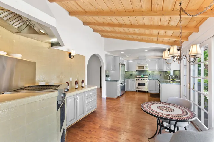 Kitchen 3
