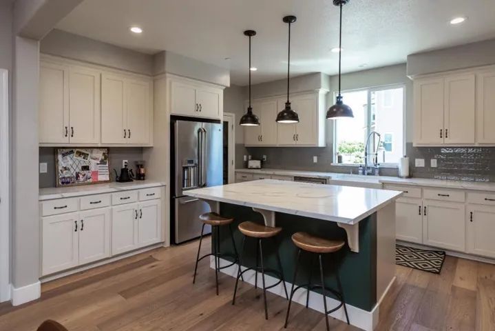 196 E Main Avenue, Morgan Hill, California 95037