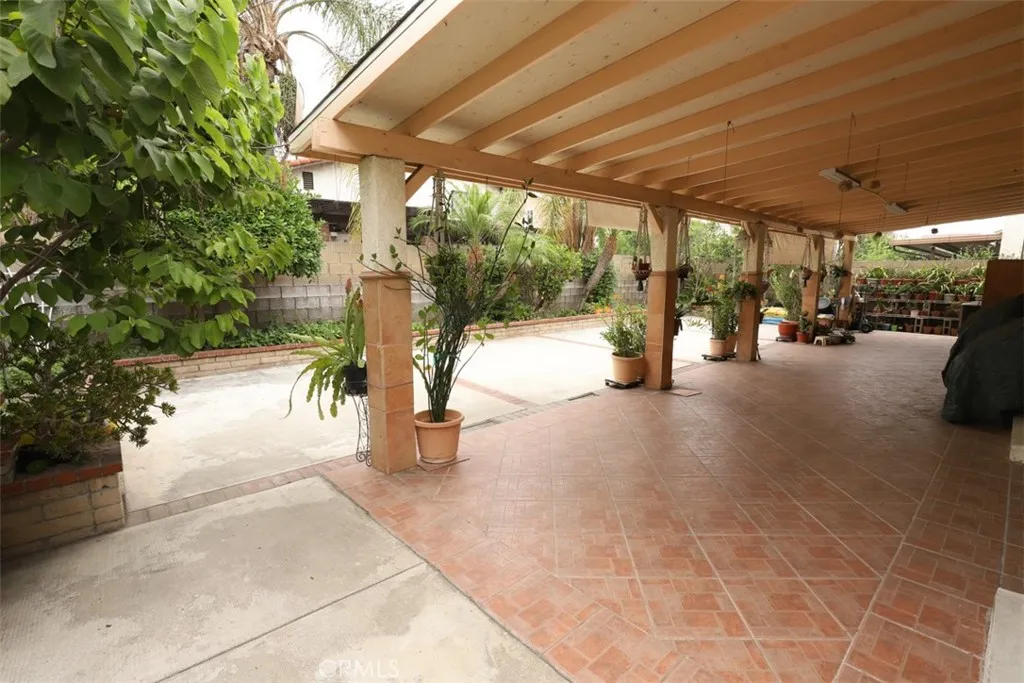 1150 N Brantford Street, Anaheim, California 92805 home-pic-3