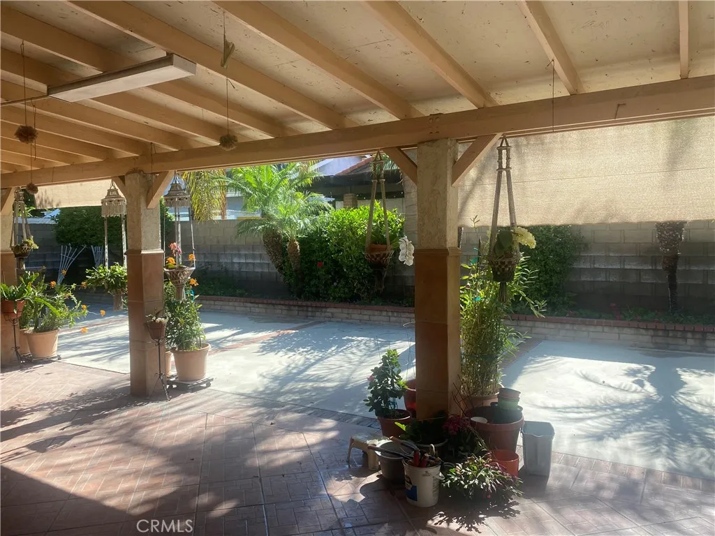 1150 N Brantford Street, Anaheim, California 92805 home-pic-2