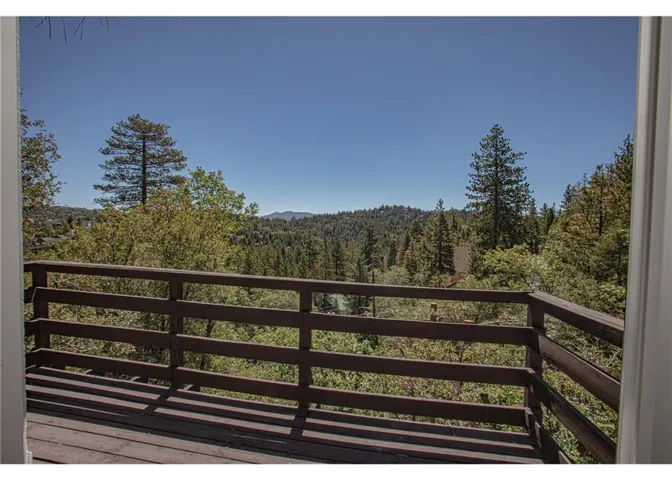 665 Sonoma Drive, Lake Arrowhead, California 92352